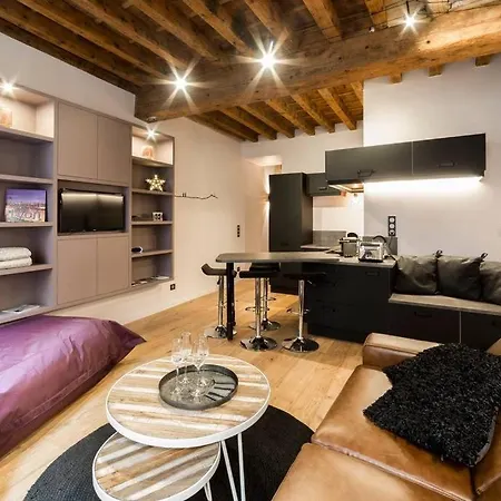 Ferienwohnung Beau Bijou Au Coeur Du Vieux Lyon Ail Exterior foto